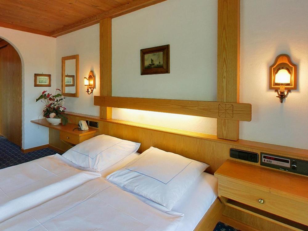 Hotel Alpina Hagnau Szoba fotó